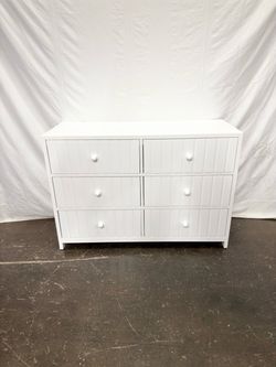 6 - Drawer Dresser , White *Free Delivery*