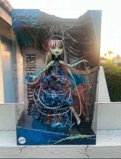 Stitched In Style- Frankie Stein 