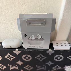 Beats Solo buds (matte grey)