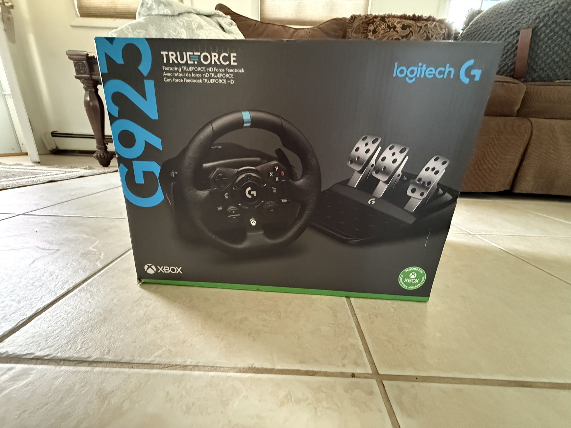 Logitech G923 Racing Wheel and Pedals for Xbox Series X|S, Xbox One and PC
