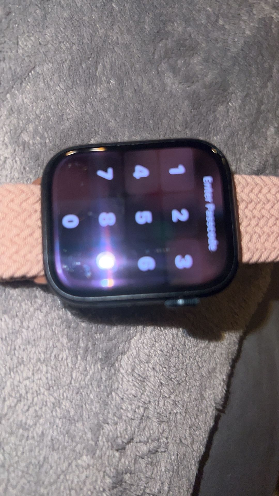 Apple Watch Series 7 (45mm, GPS, Aluminum Case)