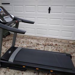 Nordictrack 910i Threadmill With IFIT Compatibility App/Delivery Is Available 