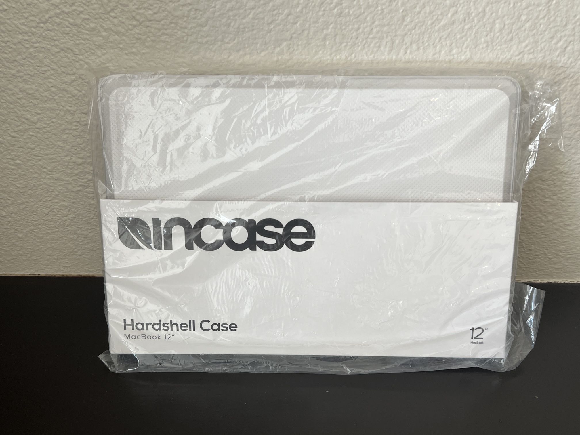 Incase Hardshell MacBook Case
