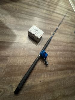 New Avet MXL 6/4 two speed like new Calstar 870 conventional fishing combo