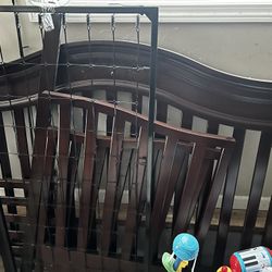 3 in 1 -Crib, Toddler Bed & Twin 