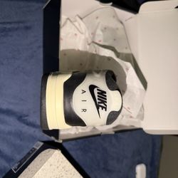 Jordan 4 RM 