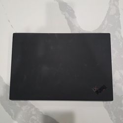 Laptop Lenovo thinkpad X1 carbon 7th gen 8GB RAM i5 256GB