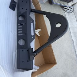 PARAMOUNT STUBBY FRONT BUMPER WITH STINGER AND OE FOG LIGHT HOUSING
