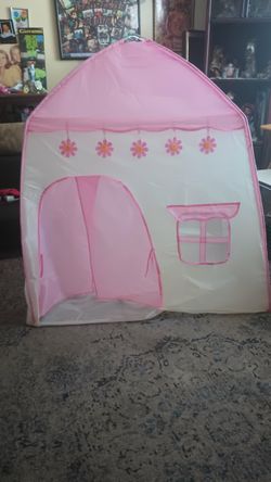 Pop Up Tent