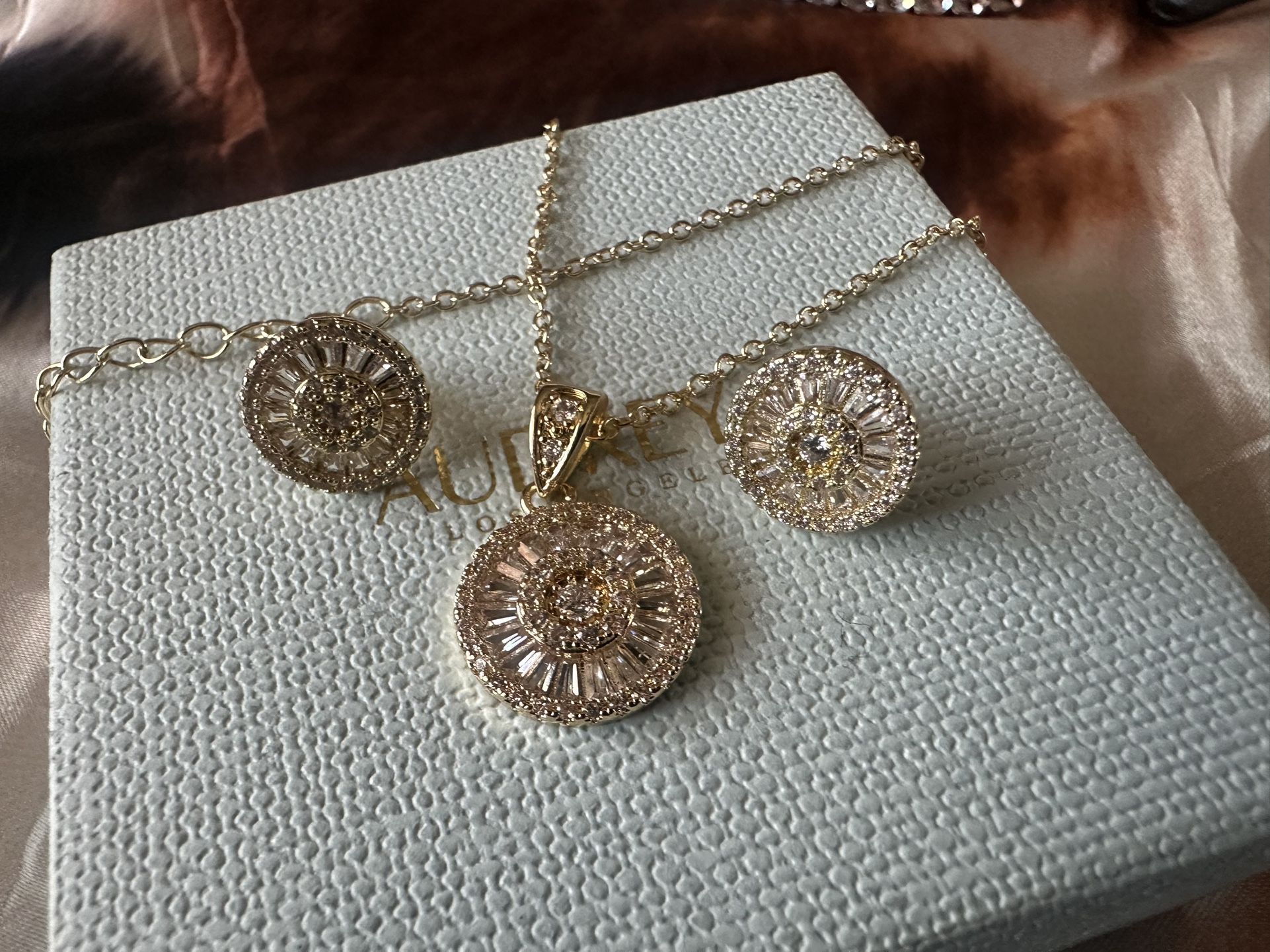 Gold Plated. $25. Necklace Pendant And Earrings