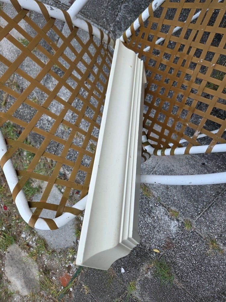 SOLID WOOD DECORATIVE 24" SHELF/LEDGE