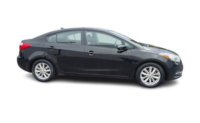 Kia forte 2016 asking 4,000