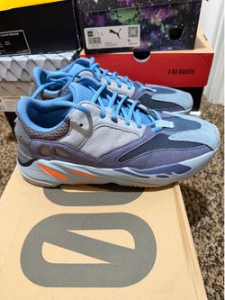 Yeez boost 700 carbon blue size 10.5