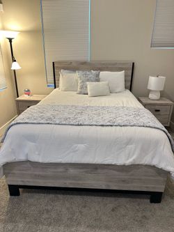 Queen Panel Bedroom Set