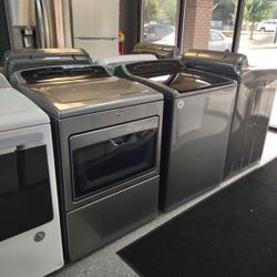 WHIRLPOOL WASHER 4.8 AND DRYER SET ENERGY STAR SEE THROUGH 