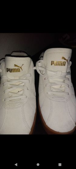 Brand new pumas  (women's shoes)