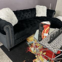 Velvet BENJARA 2 PIECE CHESTERFIELD DESIGN Sectional Couch Sofa (DELIVERY AVAILABLE/$50 DOWN & ITS YOURS🟢) Sectional Couch Sofa Recliner  