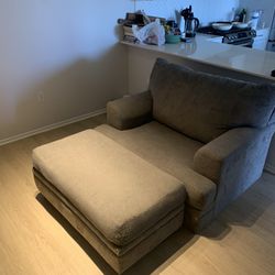 Large Ashley’s Arm Chair And Ottoman 