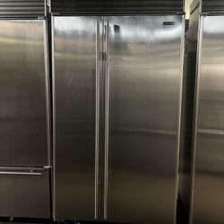 Sub Zero 42”Wide Built In Stainless Steel Side By Side Refrigerator 