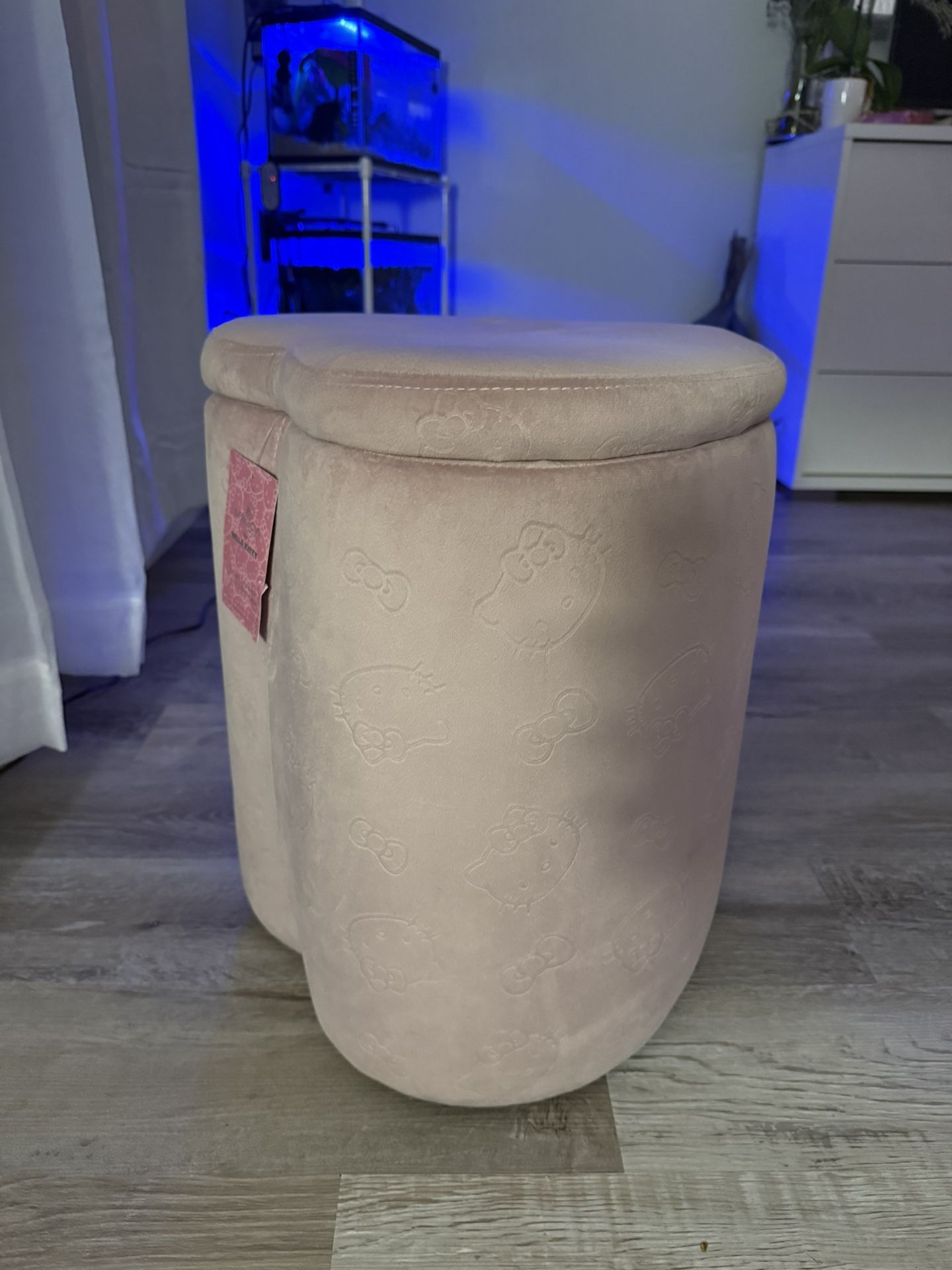 Hello Kitty Impressions Vanity Storage Stool