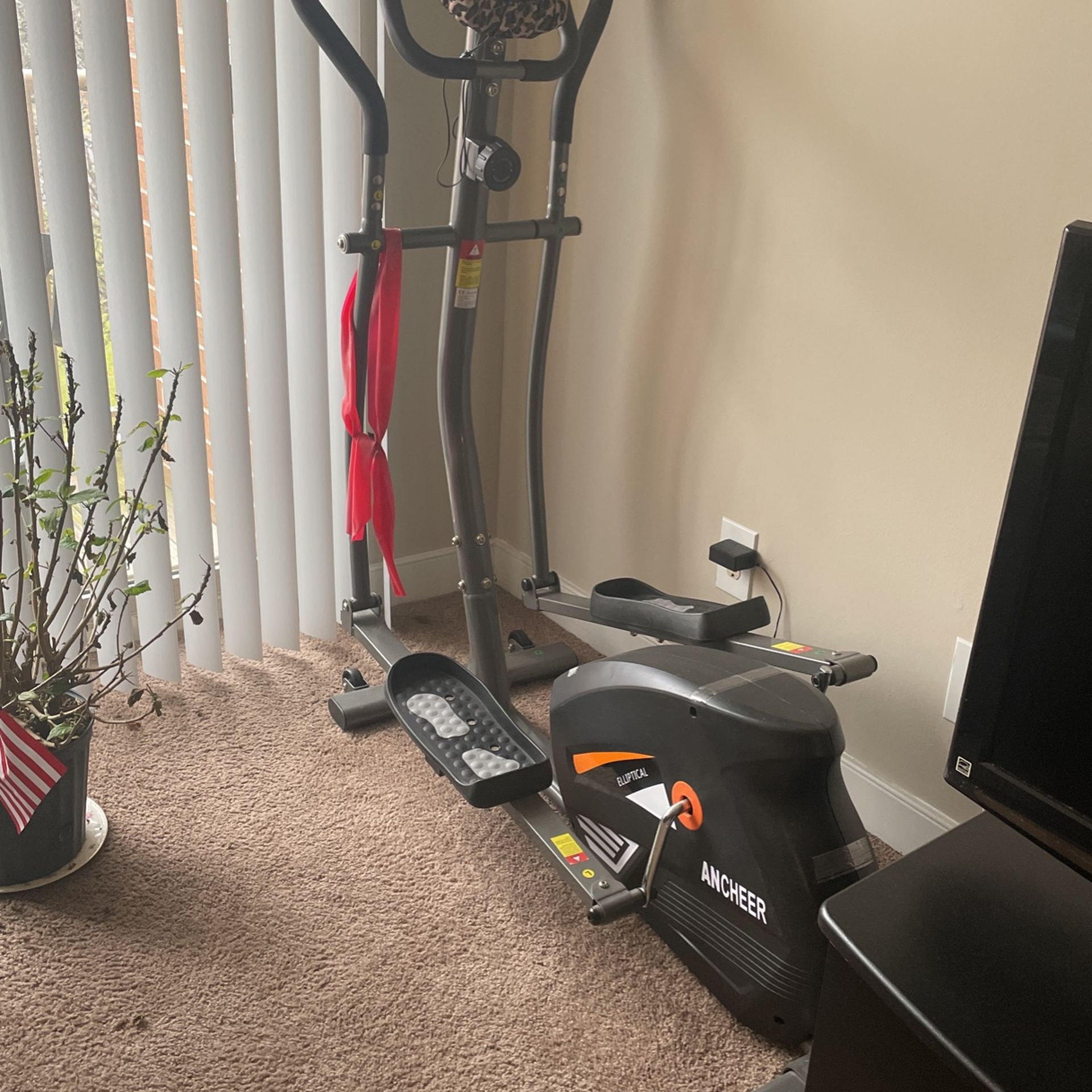 Elliptical Work Out Equipment Like Brand New 