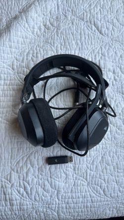 Corsair RBG Wireless Headset K70