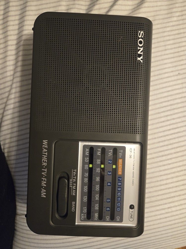 Sony ICF-36 Radio 