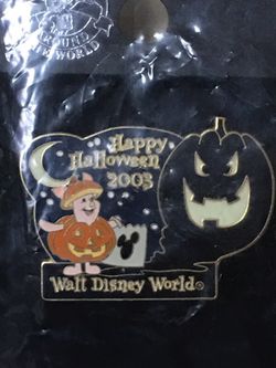 Piglet 2003 Happy Halloween "limited edition" Disney Pin