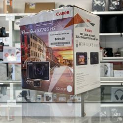 Canon PowerShot SX740HS Bundle (6/3)