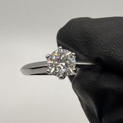 VVS1 Silver Moissanite Engagement Ring 0.5ct