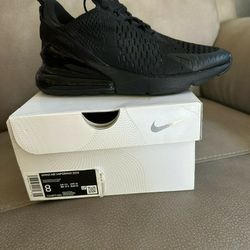 Black (Nike) Air Vapormax