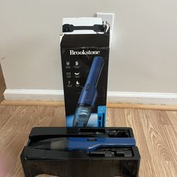 $10 SALE 💰💰💰.  NEW OPEN BOX 3 IN 1 CORDLESS VACUUM. 💨💨.  CHARGER AND ATTACHMENTS INCLUDED   WAS $30!!  SEE AD.  CLOSEOUT SALE ONLY $10💨💨 