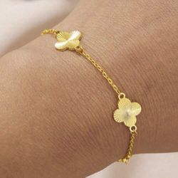 Beautiful Bracelet Gold Color 