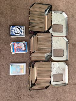 Old bulk baseball cards from 1970s-1990