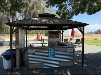 Outdoor Bar