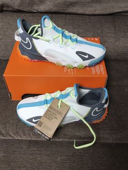 Brand New Women's Nike Size 9. New In Box Without Top Never Worn