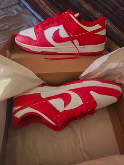 Nike Dunks (Red) size 13