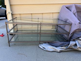 Modern 3-Tiered Coffee Table