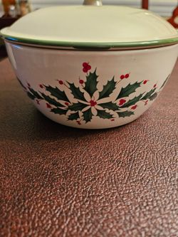 Lenox casserole dish. New never used