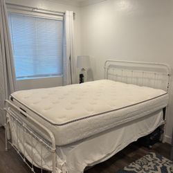 Full size bed with box spring 