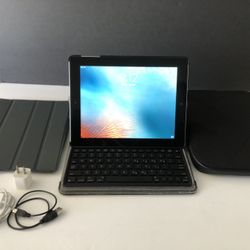 Apple iPad 1st Generation 16GB Model  A1395 w/Magnetic cover /Bluetooth keyboard