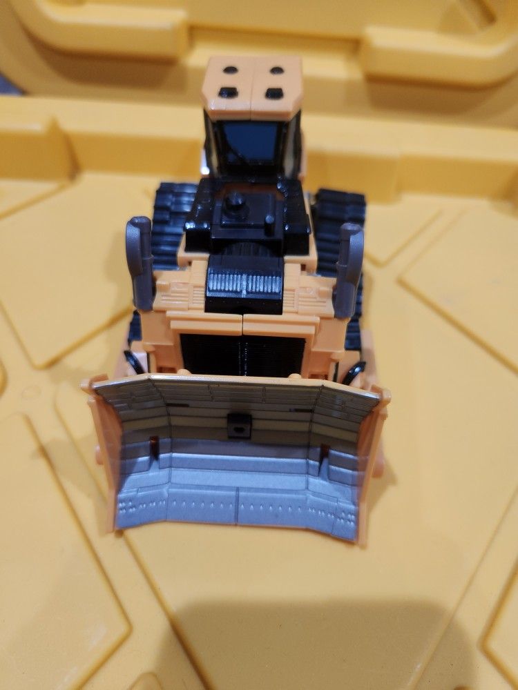 Transformers Studio Series #67 Constructicon Skipjack Voyager Class