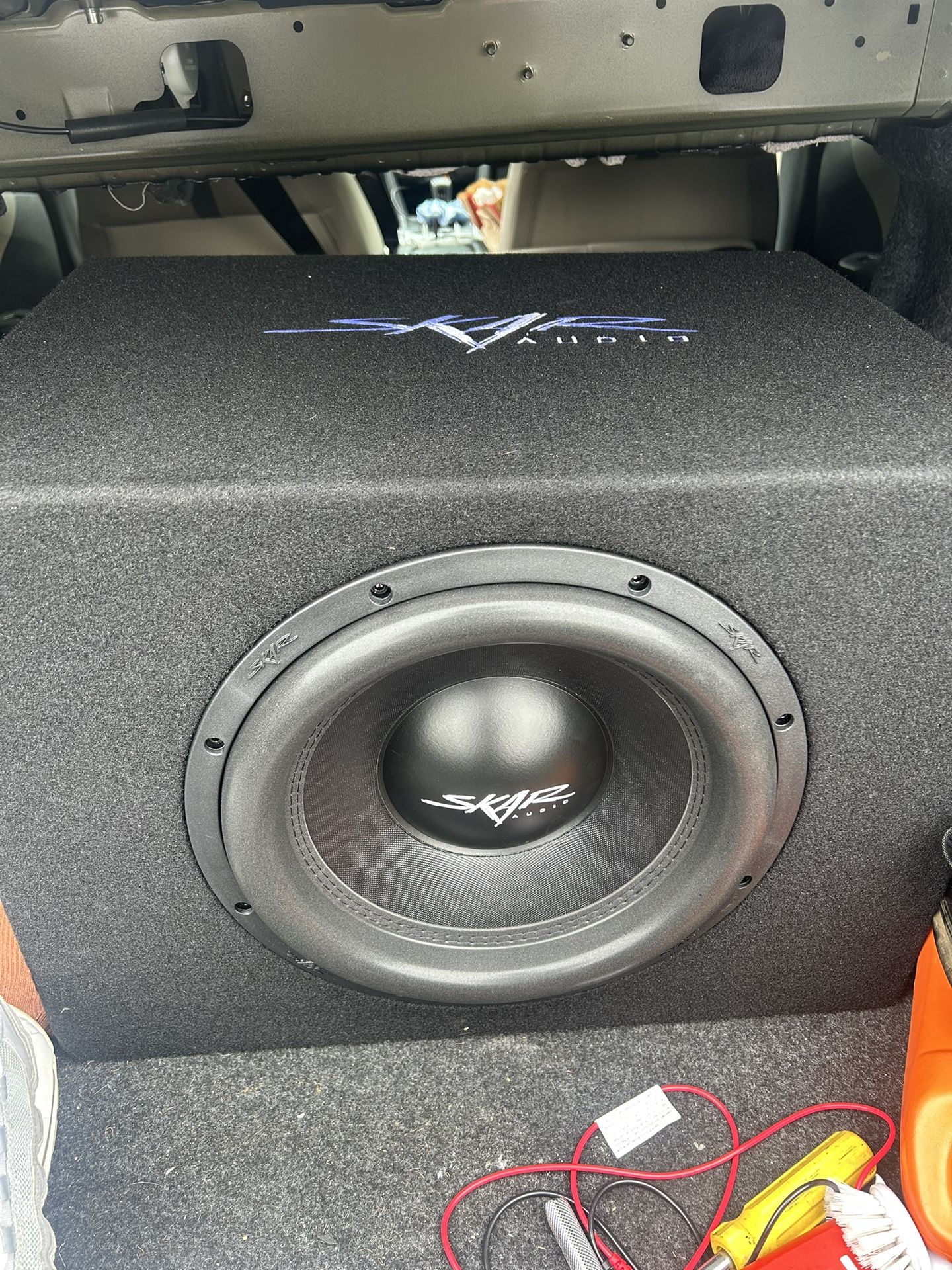 Skar Svr 12 Inch Subwoofer And 1200watt Amp