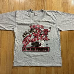 Vintage Chicago Bulls 6 Time NBA Champions 1998 GTS Shirt Youth Size XL 14/16  
