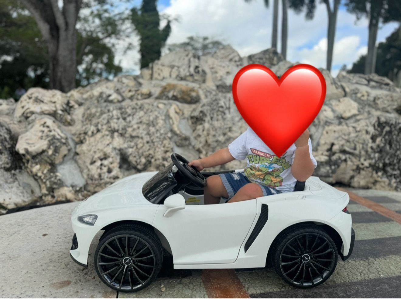 Hetoy Ride on Car for Kids 12V Licensed McLaren Batte