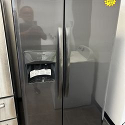 Frigidaire Side By Side Refrigerator 