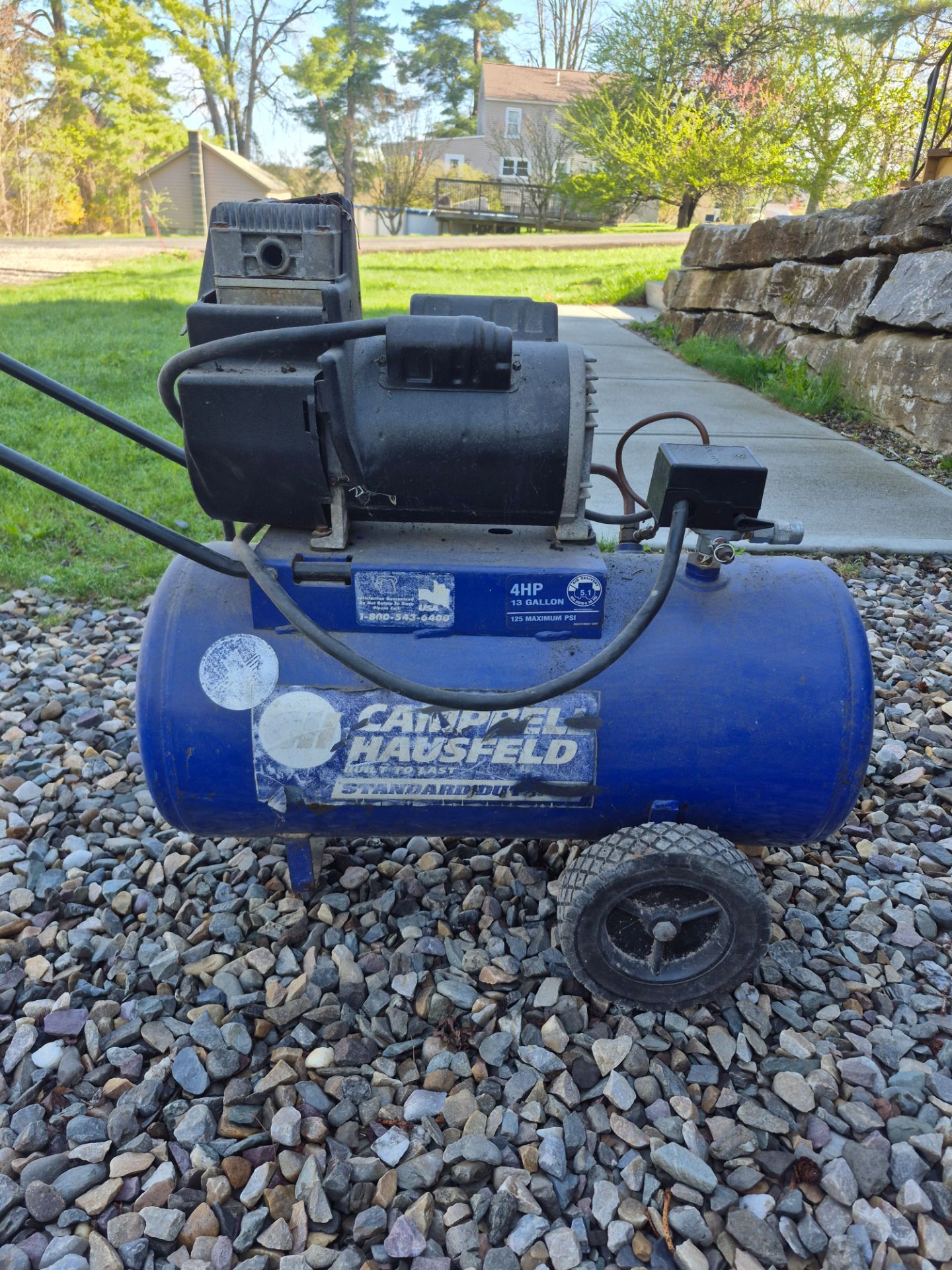 Campbell Hausfeld air compressor