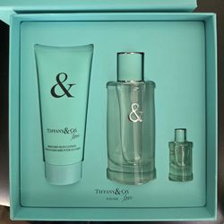 Tiffany & Co.
Tiffany & Love Eau de Parfum 3-Piece Gift Set
