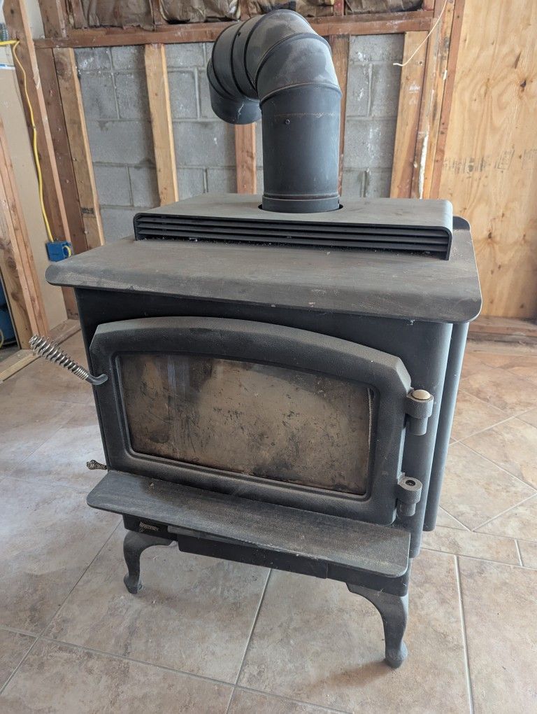 Regency Large Freestanding Stove F3100L - Year 2008