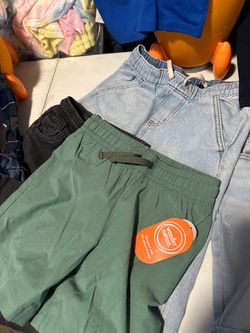 Box full of child clothes (Boy)